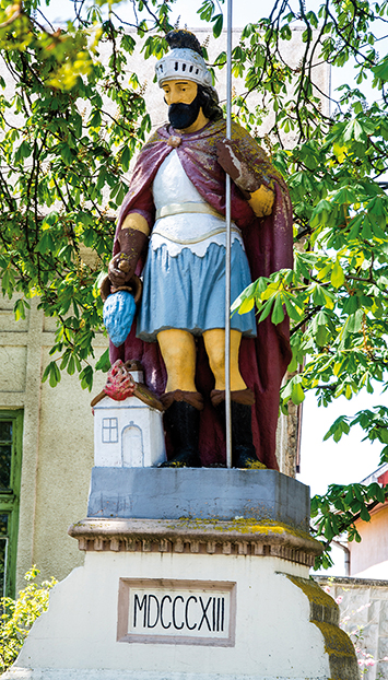 Szent Flórián-szobor
